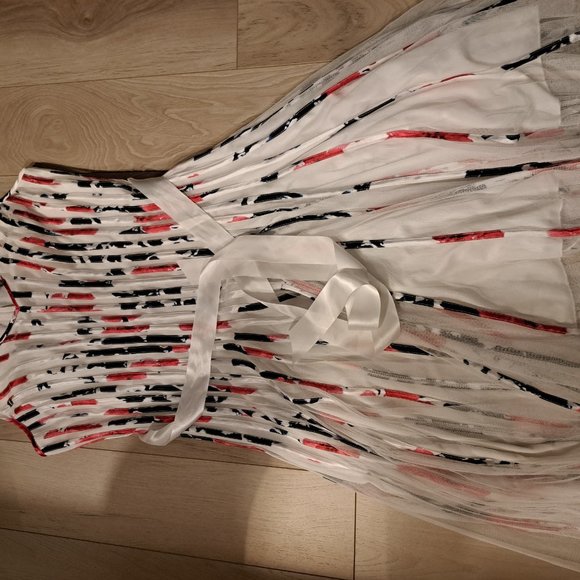 Wedding guest - Picture 3 of 4